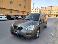 Used 2013 Kia Carens for sale in Riyadh