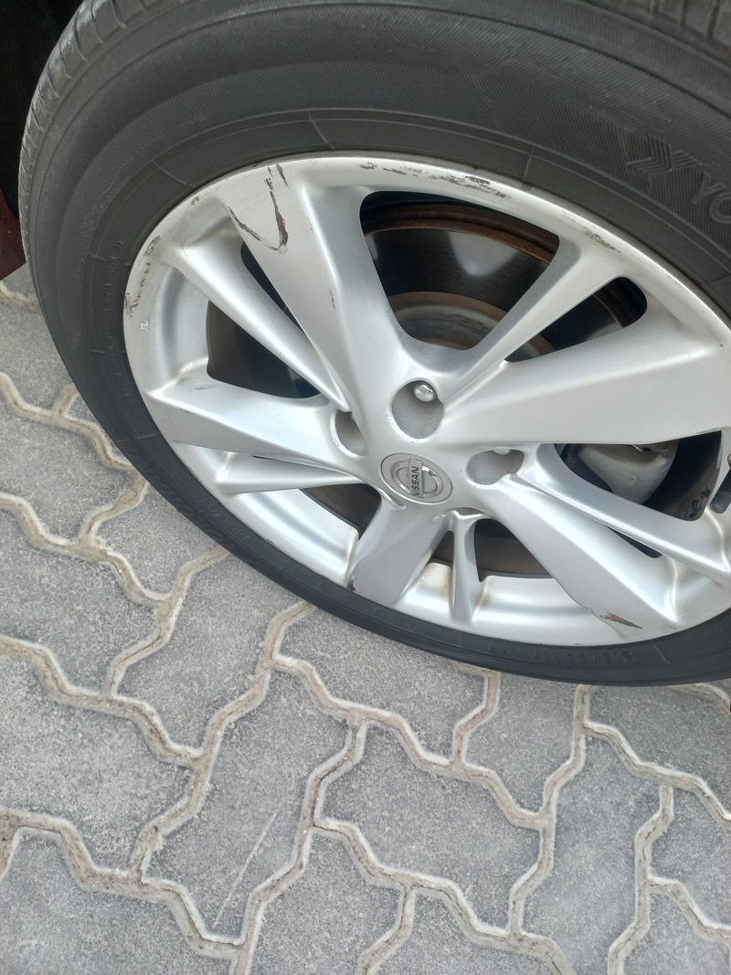 Used 2014 Nissan Altima for sale in Abu Dhabi