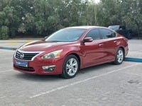 Used 2014 Nissan Altima for sale in Abu Dhabi