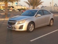 Used 2013 Chevrolet Cruze for sale in Abu Dhabi