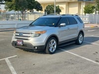 Used 2015 Ford Explorer for sale in Abu Dhabi