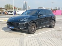 Used 2017 Porsche Cayenne for sale in Abu Dhabi