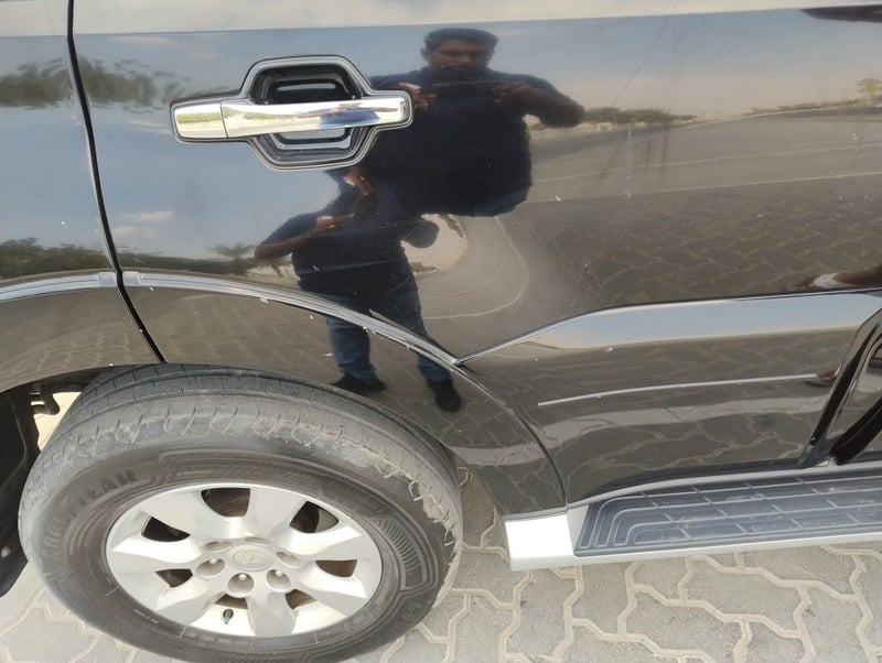 Used 2015 Mitsubishi Pajero for sale in Sharjah