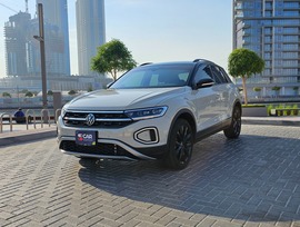 Volkswagen T-Roc Used 2024 Volkswagen T-Roc for sale in Dubai