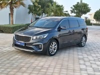 Used 2019 Kia Grand Carnival for sale in Abu Dhabi