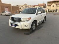 Used 2013 Toyota Land Cruiser for sale in Riyadh