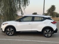 Used 2020 Nissan Kicks for sale in Al Ain