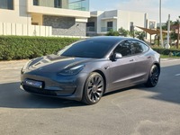 Used 2021 Tesla Model 3 for sale in Abu Dhabi