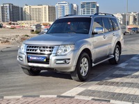 Used 2018 Mitsubishi Pajero for sale in Dubai