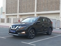 Used 2018 Nissan X-Trail for sale in Dubai