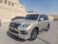 Used 2013 Lexus LX570 for sale in Riyadh