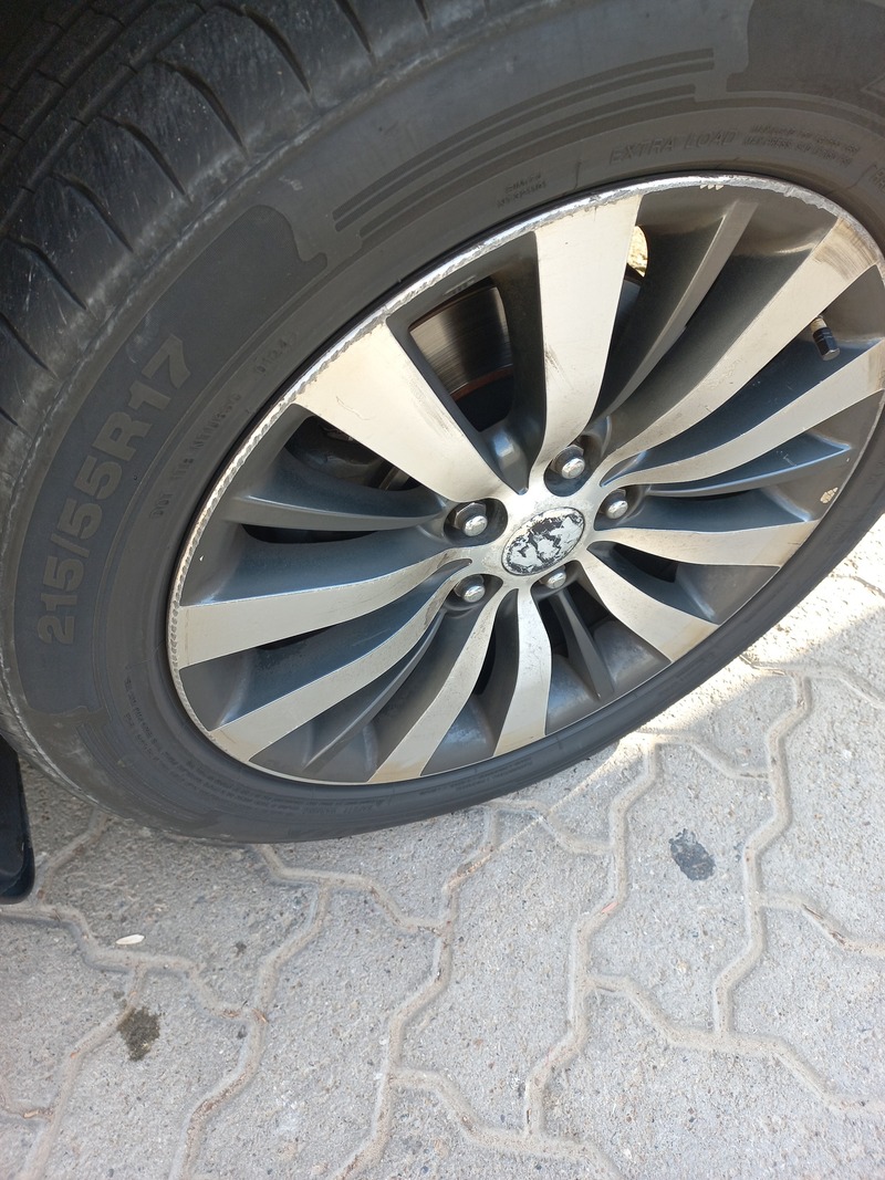 Used 2012 Kia Cadenza for sale in Abu Dhabi