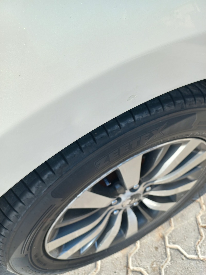 Used 2012 Kia Cadenza for sale in Abu Dhabi