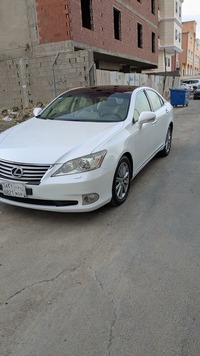 مستعمله 2011 لكزس ES350 للبيع فى جدة