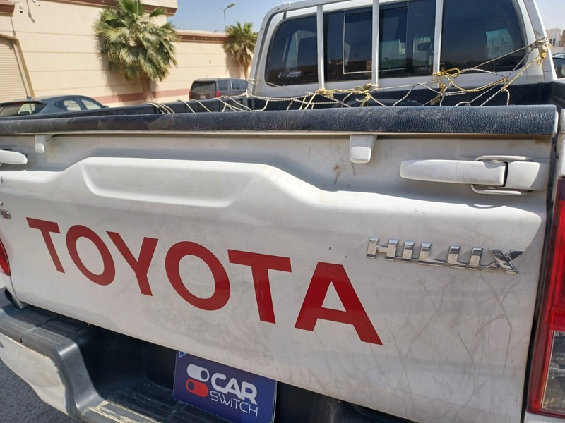 Used 2021 Toyota Hilux for sale in Riyadh