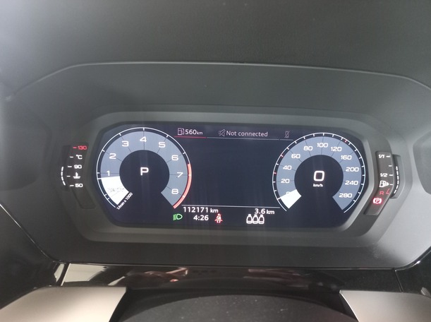 Car image 18