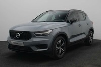 Used 2022 Volvo XC40 for sale in Dubai