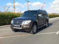 Used 2017 Mitsubishi Pajero for sale in Dubai