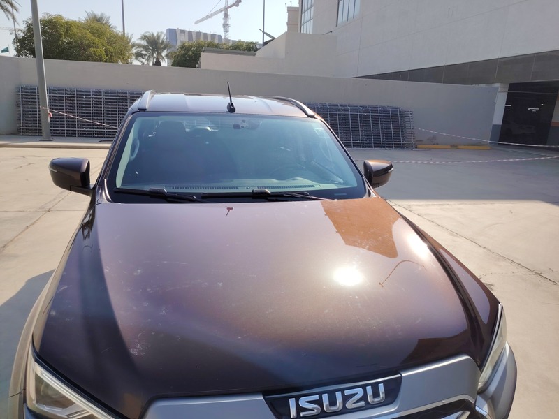 Used 2022 Isuzu MU-X for sale in Jeddah