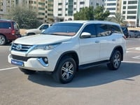 Used 2020 Toyota Fortuner for sale in Abu Dhabi