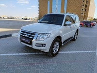 Used 2017 Mitsubishi Pajero for sale in Dubai