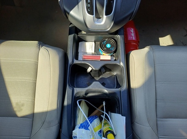 Car image 16