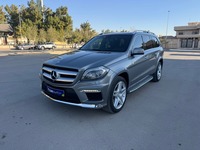 Used 2015 Mercedes GL500 for sale in Riyadh