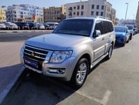 Used 2019 Mitsubishi Pajero for sale in Sharjah