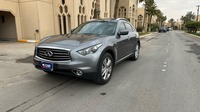 مستعمله 2015 انفنتي QX70 للبيع فى الرياض