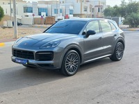 Used 2019 Porsche Cayenne S for sale in Abu Dhabi