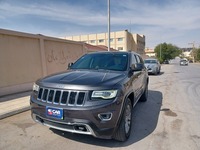 Used 2015 Jeep Grand Cherokee for sale in Riyadh