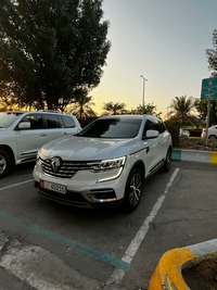 Used 2023 Renault Koleos for sale in Abu Dhabi