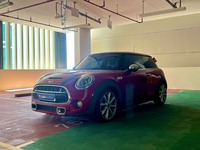 Used 2014 MINI Cooper for sale in Abu Dhabi