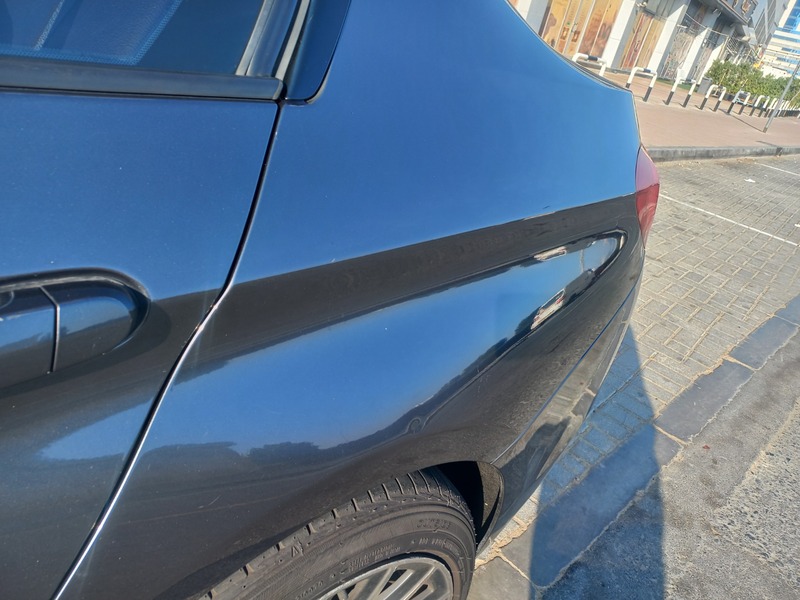 Used 2018 BMW 318 for sale in Dubai