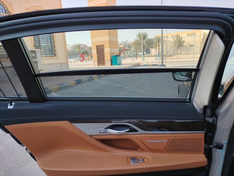 Used 2018 BMW 730 for sale in Dammam