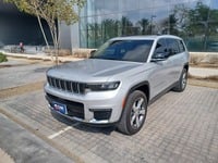 Used 2022 Jeep Grand Cherokee for sale in Riyadh