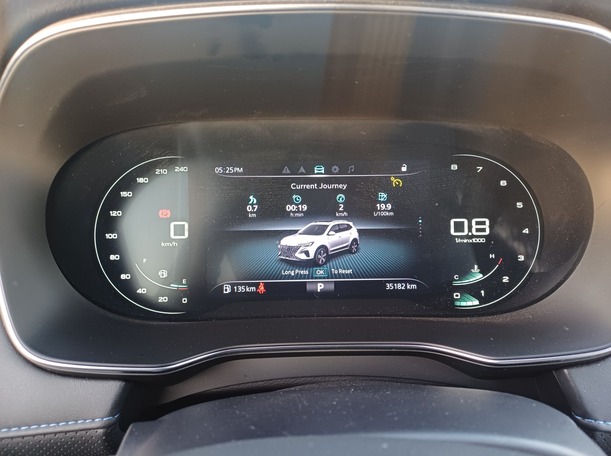 Car image 19