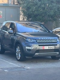 Used 2016 Land Rover Discovery Sport for sale in Abu Dhabi