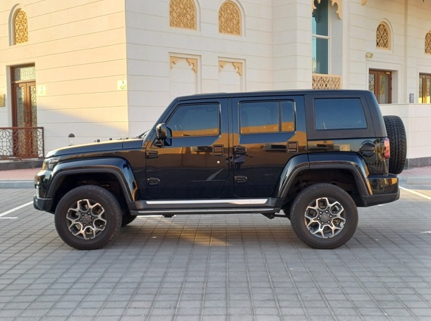 Car image 8