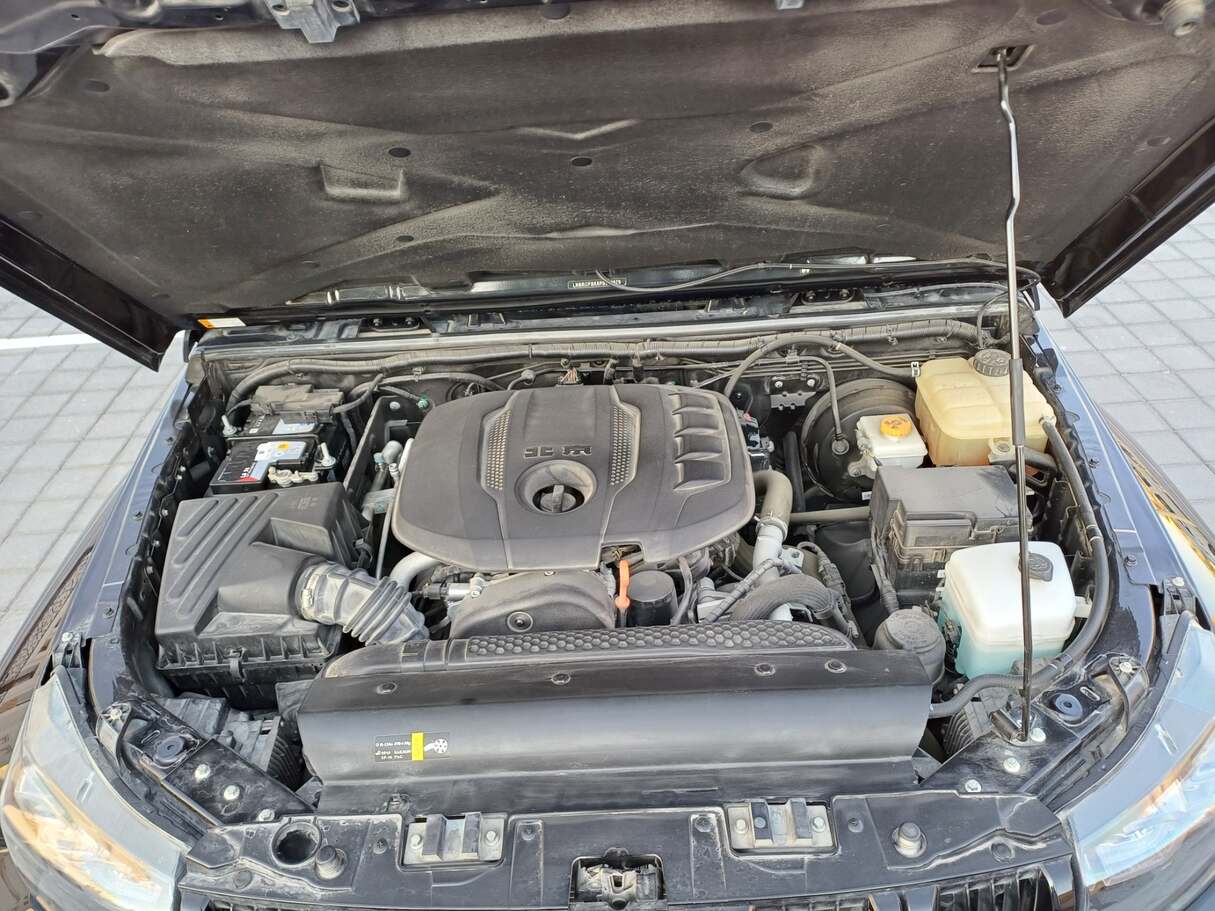 Car image 24