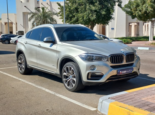 Car image 3