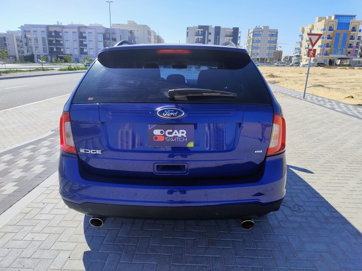 Car image 6