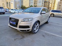 Used 2012 Audi Q7 for sale in Dubai