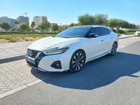 Used 2019 Nissan Maxima for sale in Dubai