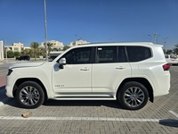 Used 2024 Toyota Land Cruiser for sale in Sharjah