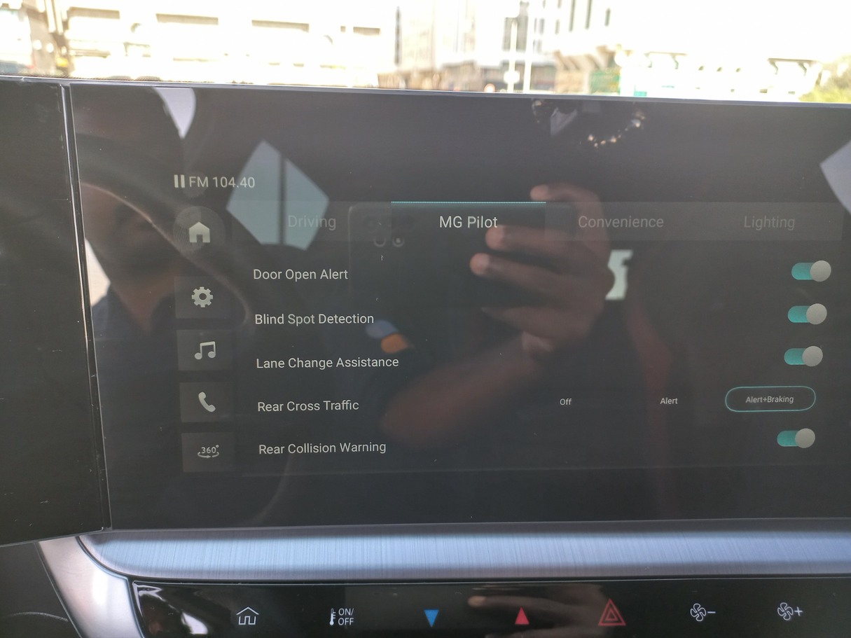 Car image 23
