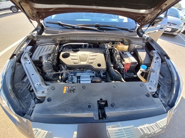 Car image 25