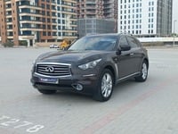 Used 2015 Infiniti QX70 for sale in Dubai