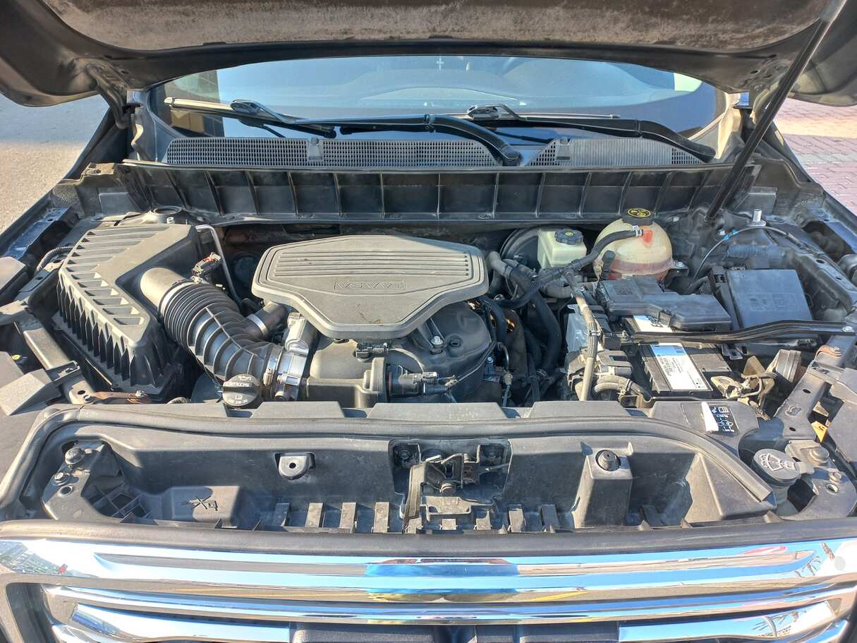 Car image 20