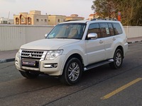 Used 2017 Mitsubishi Pajero for sale in Dubai